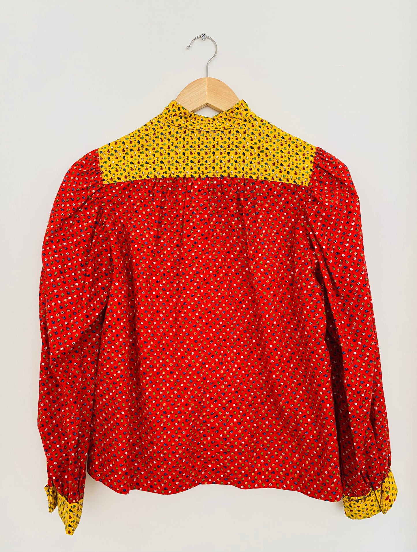 1970s HANDMADE CALICO PUFFED LS BLOUSE