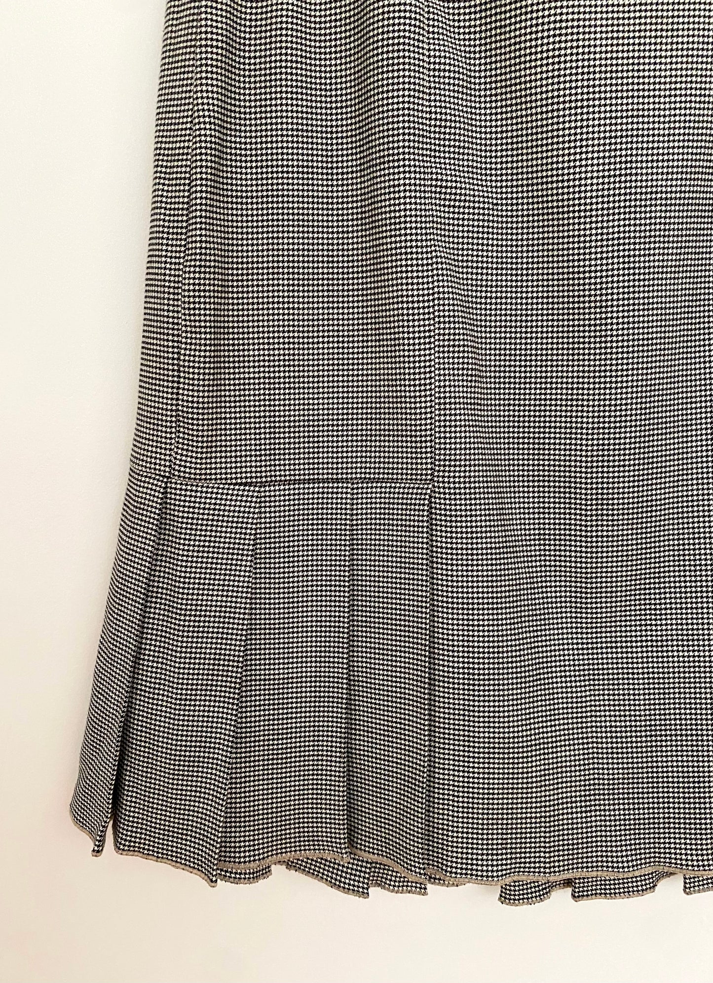 PAULA KA, KNEE LENGTH HOUNDSTOOTH SKIRT