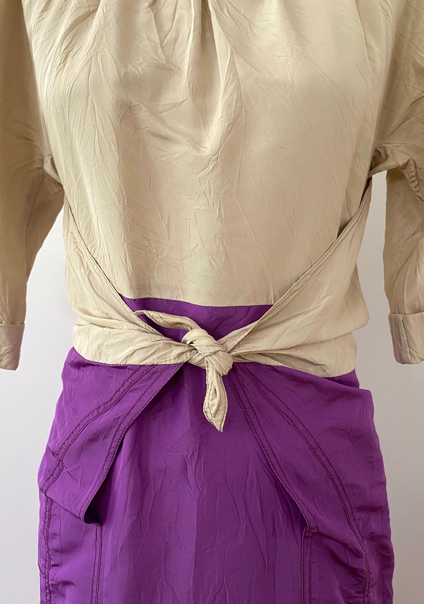 RICHARD CHAI, 1980s PURPLE AND NEUTRAL COLORED KNEE LENGTH DRESS