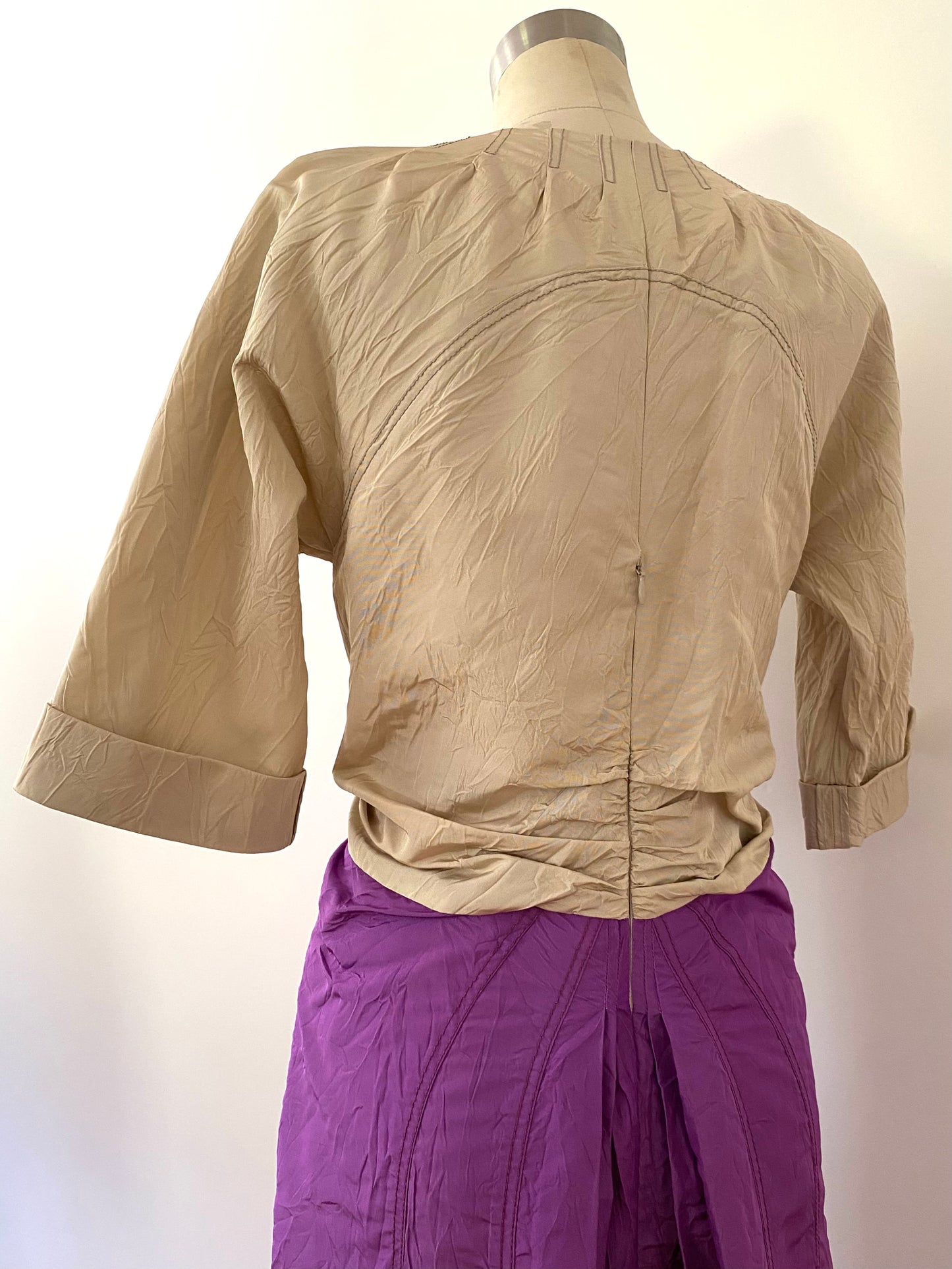 RICHARD CHAI, 1980s PURPLE AND NEUTRAL COLORED KNEE LENGTH DRESS