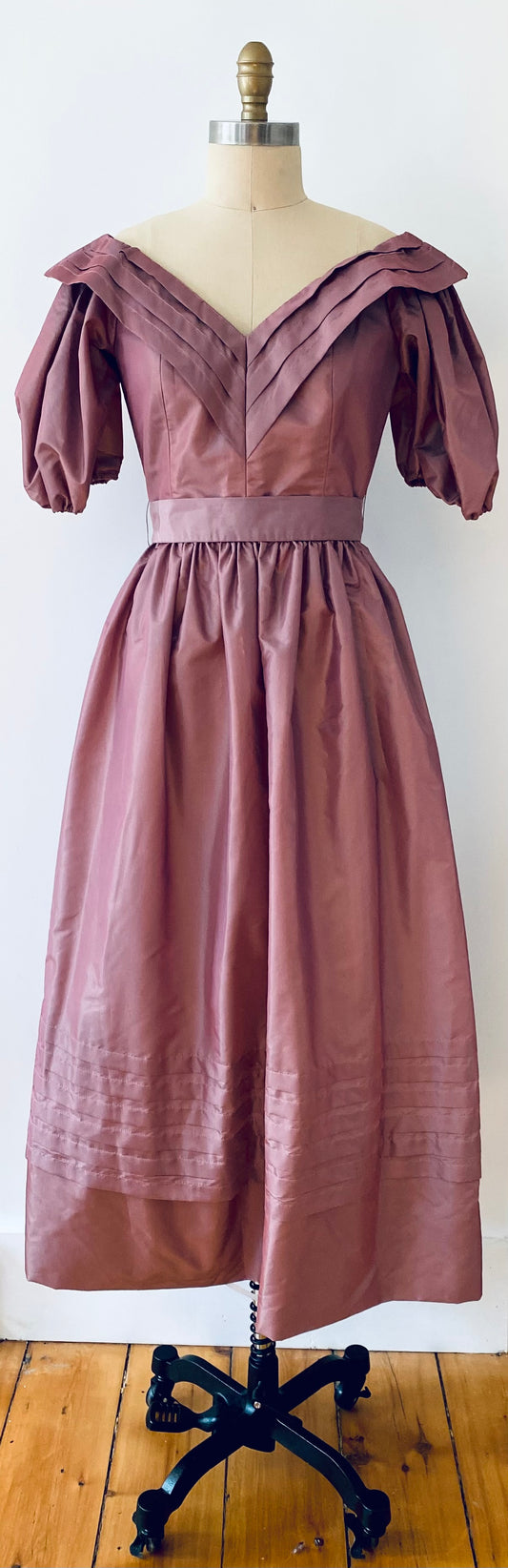 VICTOR COSTA, 1970s DUSTY PINK PUFF MID-SLEEVE DRESS