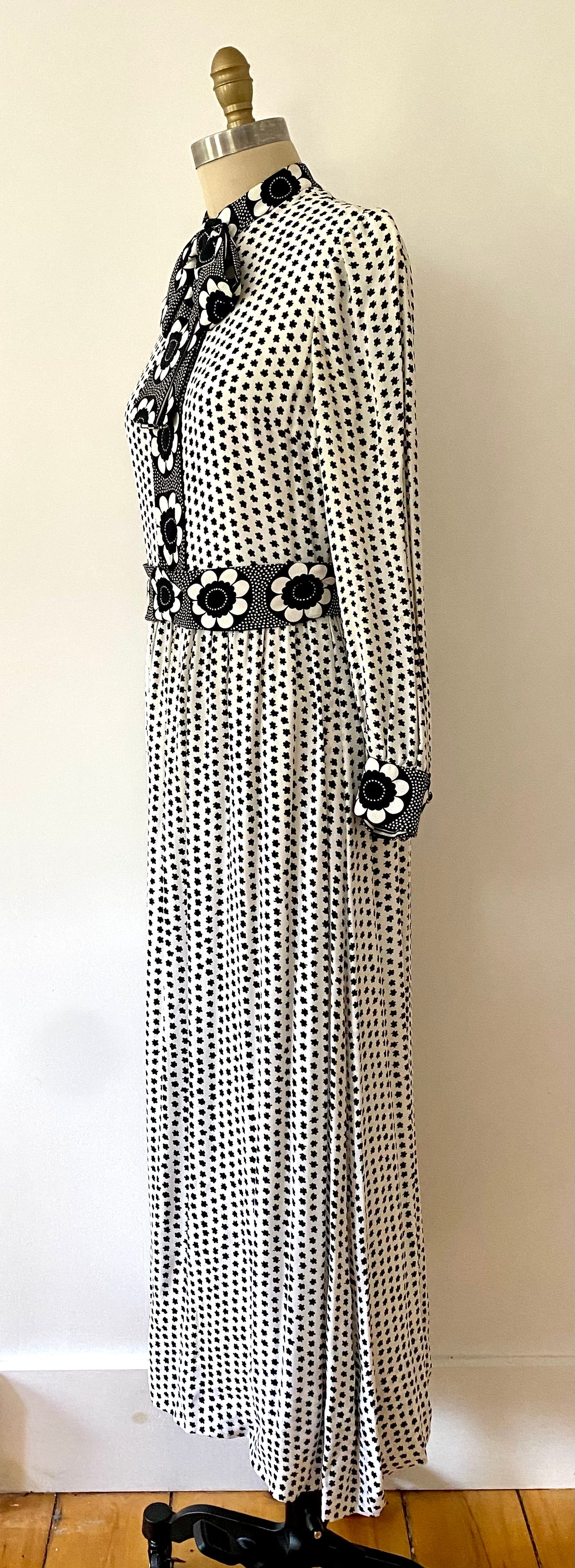 SAKS FIFTH AVENUE, 1960s VINTAGE BLACK & WHITE POLKA DOT LS DRESS W/ BOW