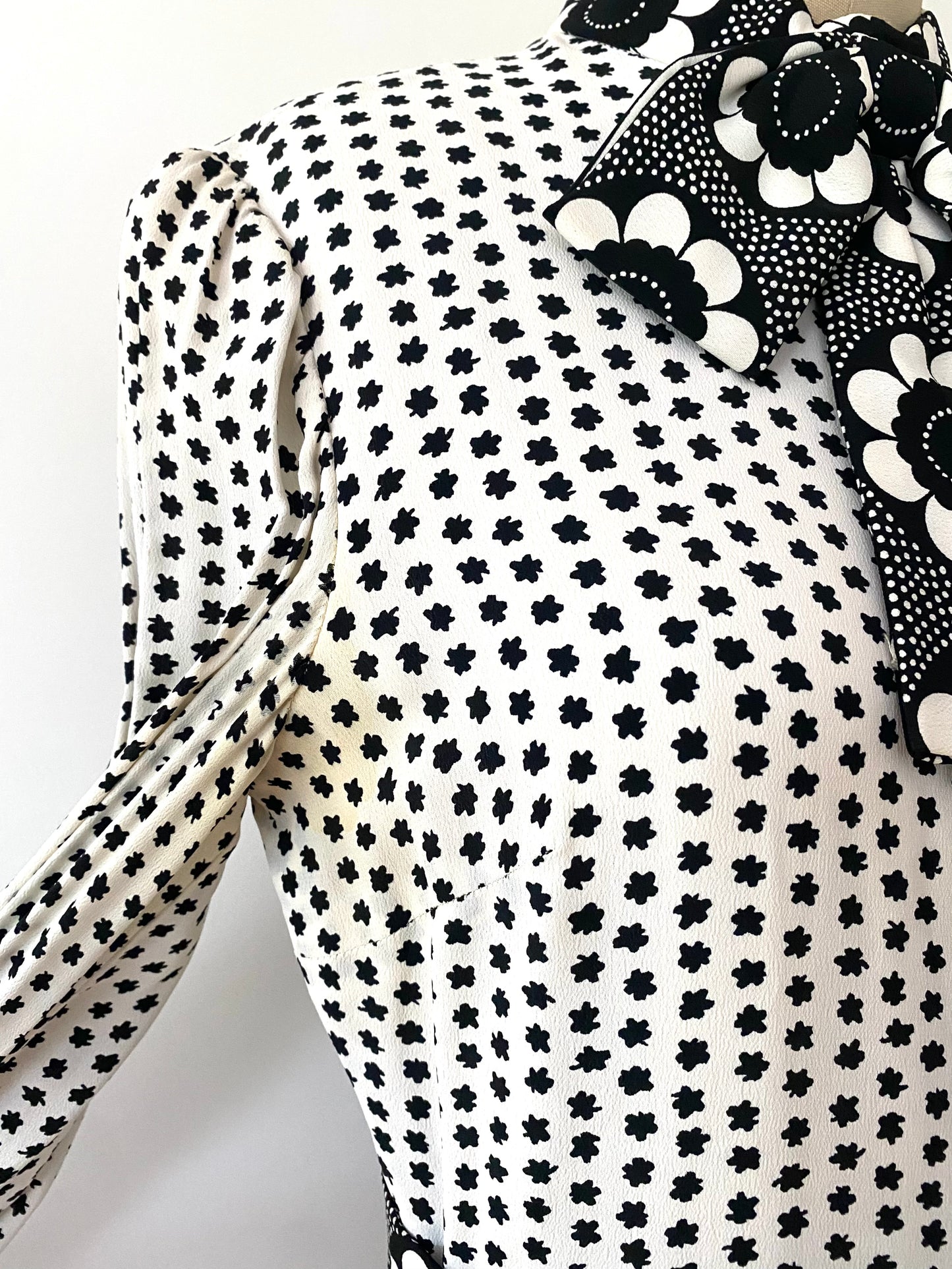 SAKS FIFTH AVENUE, 1960s VINTAGE BLACK & WHITE POLKA DOT LS DRESS W/ BOW